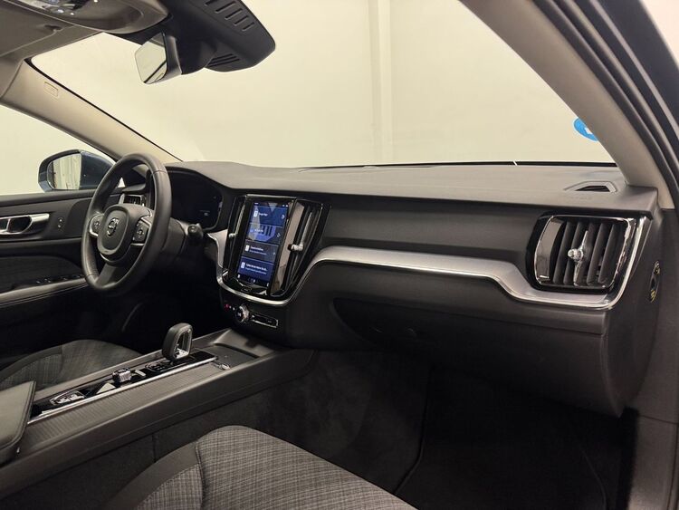 Volvo V60 CORE AUTO foto 13