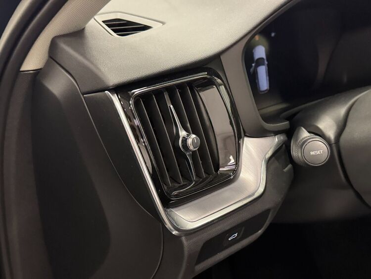 Volvo V60 CORE AUTO foto 18