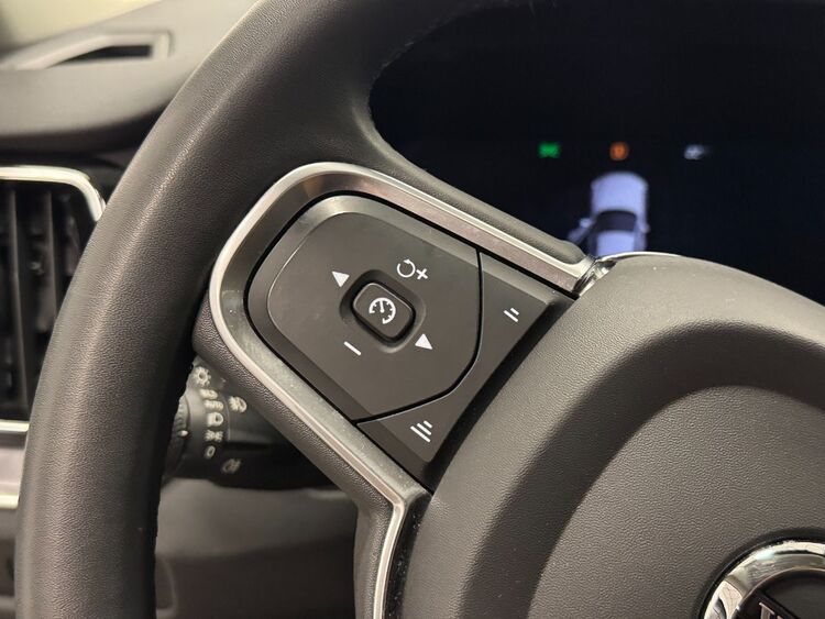 Volvo V60 CORE AUTO foto 23