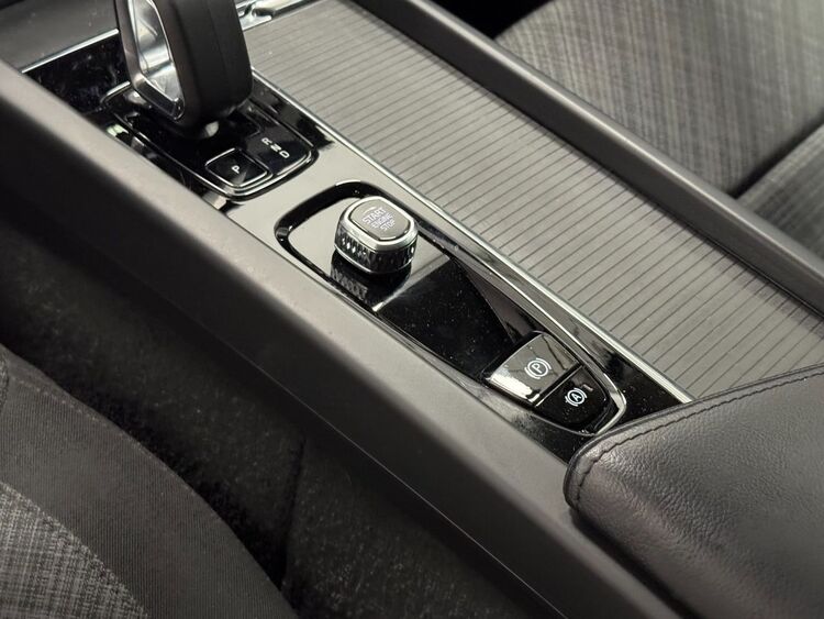 Volvo V60 CORE AUTO foto 26