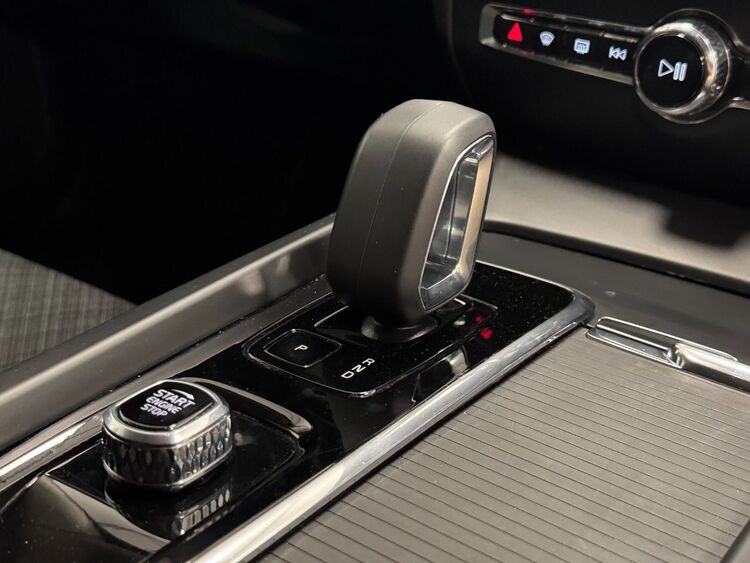 Volvo V60 CORE AUTO foto 35