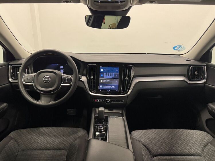 Volvo V60 CORE AUTO foto 10
