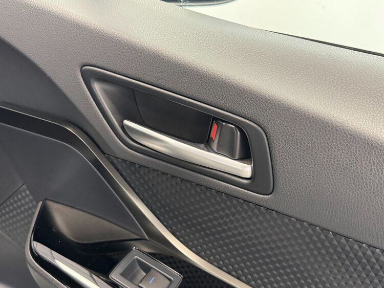 Toyota C-HR ADVANCE foto 32