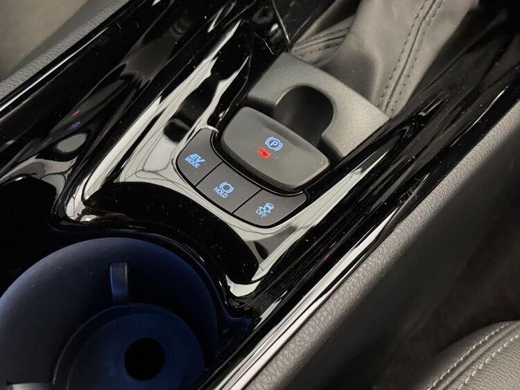 Toyota C-HR ADVANCE foto 37