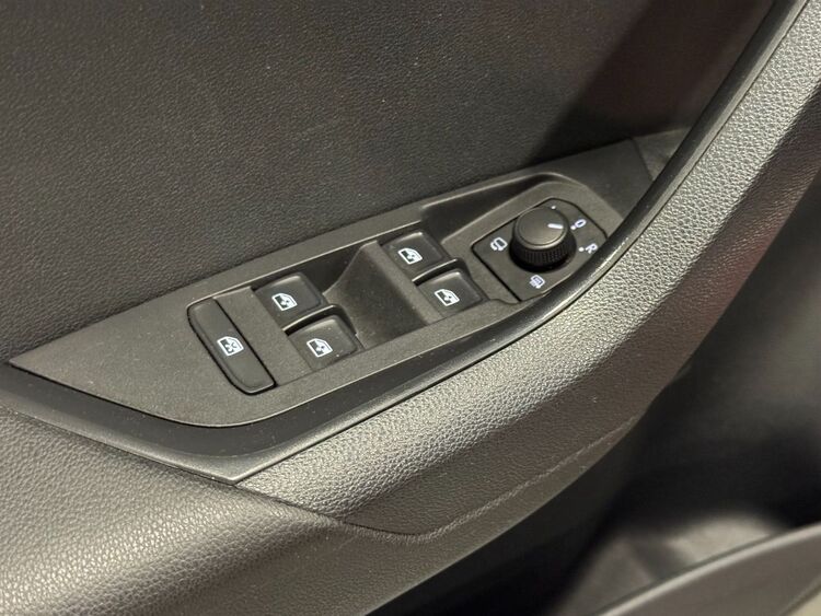 Skoda Karoq SPORTLINE foto 17