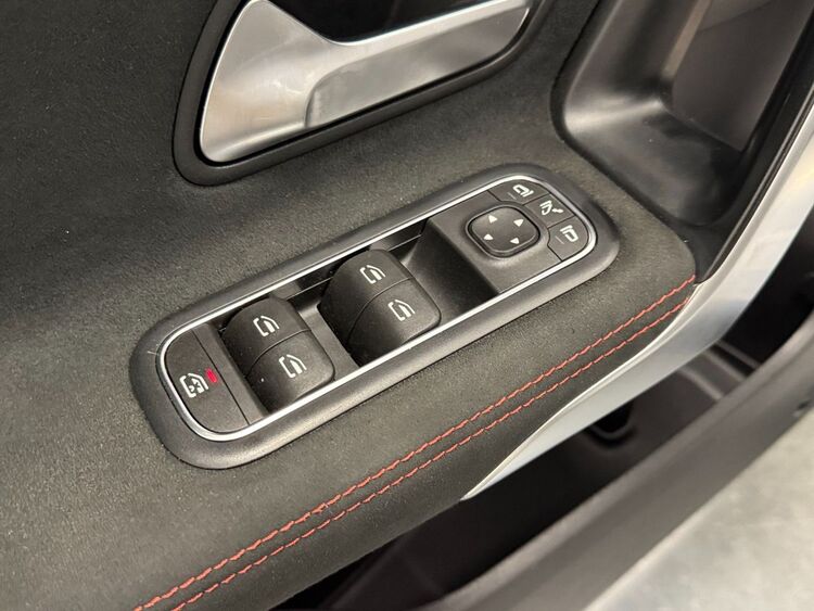 Mercedes CLA CLA 200 foto 15