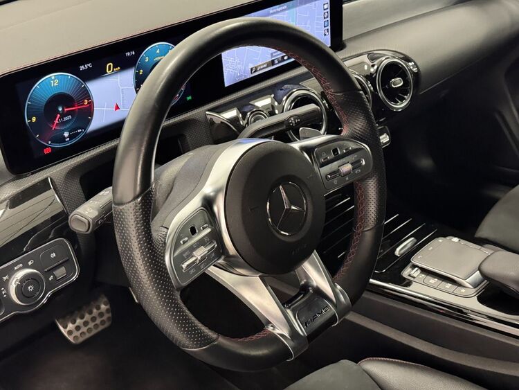 Mercedes CLA CLA 200 foto 19