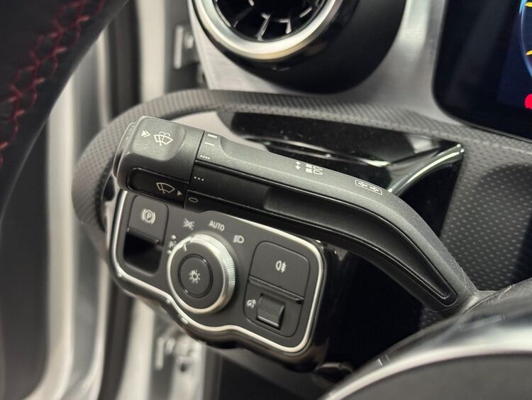 Mercedes CLA CLA 200 foto 21