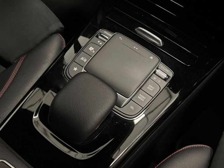 Mercedes CLA CLA 200 foto 40