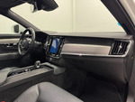 Volvo V90 CROSS COUNTRY B4 miniatura 13