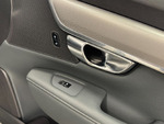Volvo V90 CROSS COUNTRY B4 miniatura 32