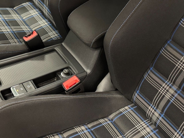 Volkswagen Golf GTE 1.4 TSI e-Power Híbrido enchufable 204 5p foto 28