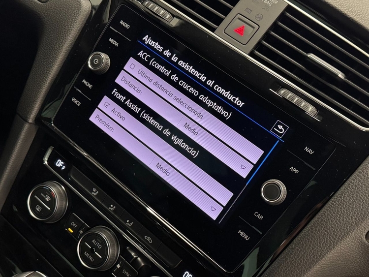 Volkswagen Golf GTE 1.4 TSI e-Power Híbrido enchufable 204 5p foto 39