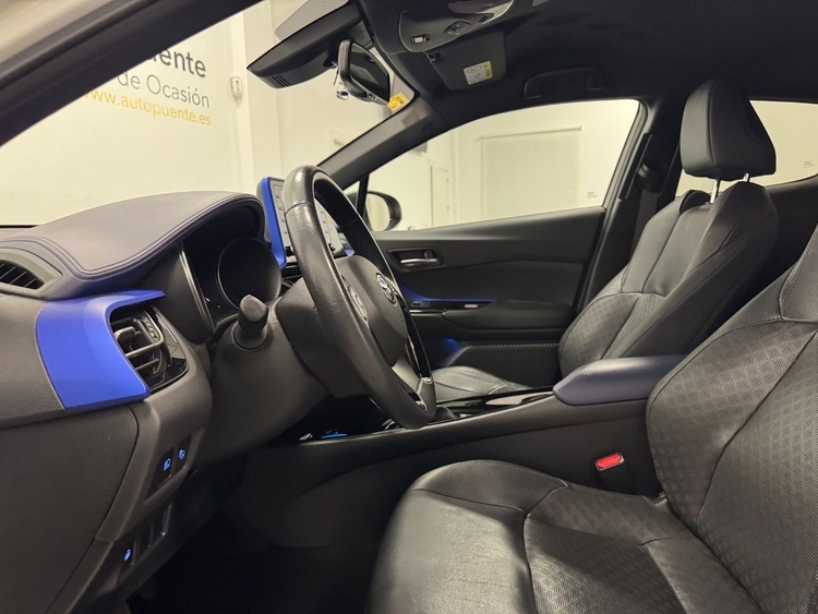 Toyota C-HR CHR foto 14