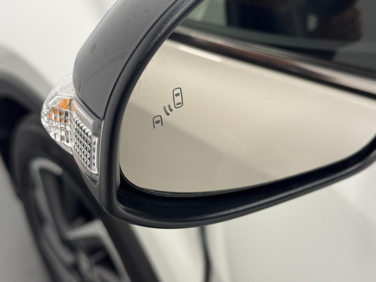 Toyota C-HR CHR foto 46