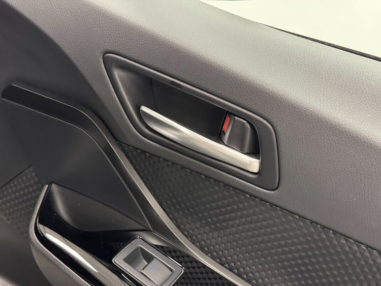 Toyota C-HR 180H ADVANCE foto 29