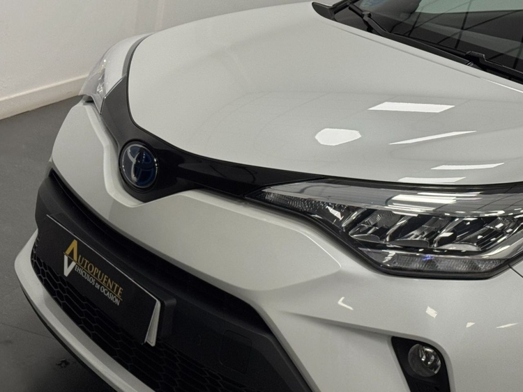 Toyota C-HR 180H ADVANCE foto 44