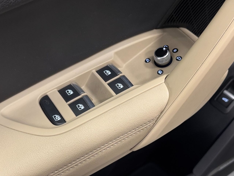 Audi Q5 ADVANCED QUATTRO ULTRA S-TRONIC foto 16