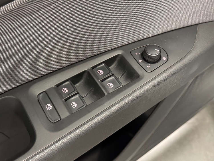 Seat Leon STYLE NAV 115CV foto 14