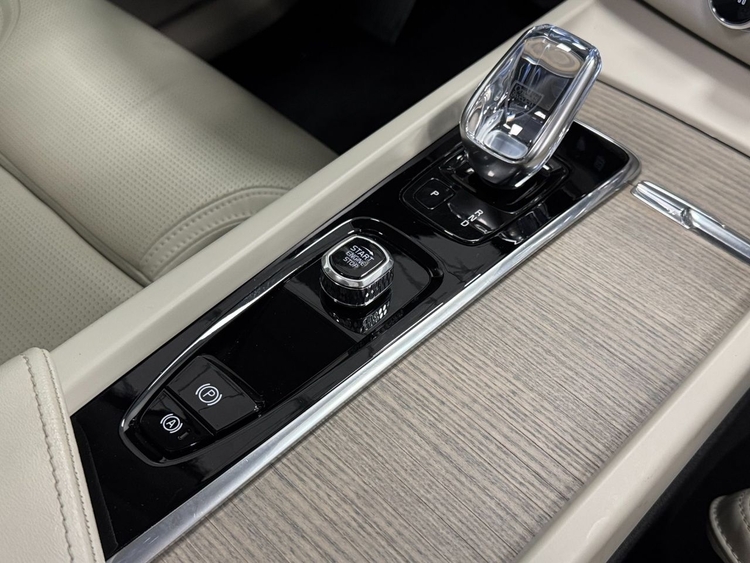 Volvo XC60 B4 PLUS BRIGHT foto 41