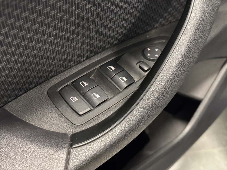 BMW X2 X2 SDRIVE 18D foto 17