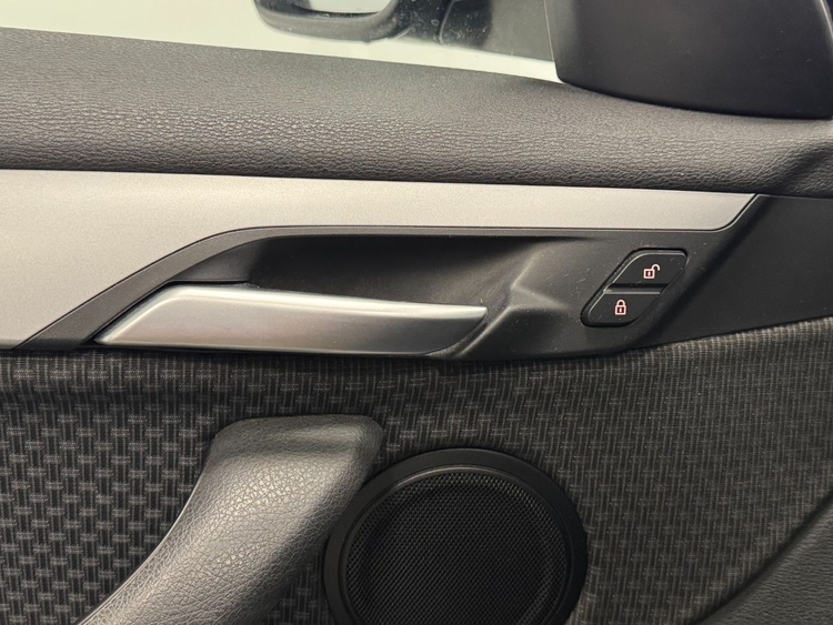 BMW X2 X2 SDRIVE 18D foto 18