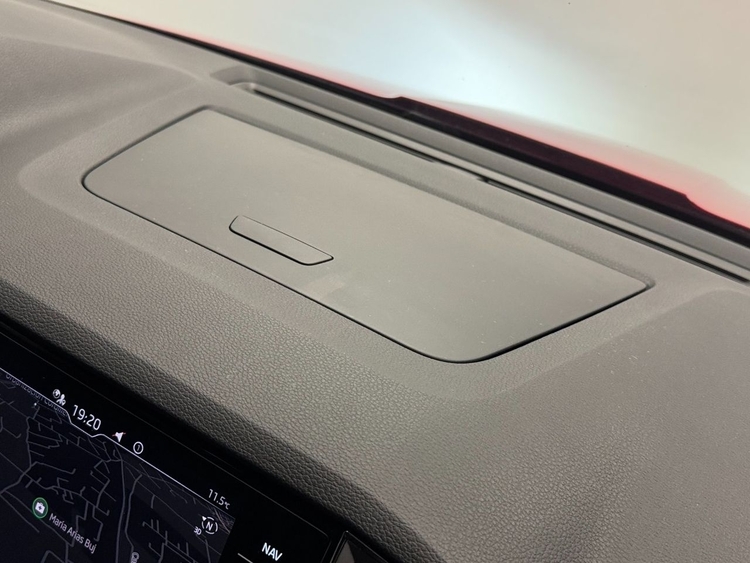 Skoda Karoq SPORTLINE TSI  DSG foto 33