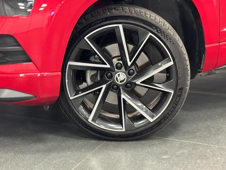 Skoda Karoq SPORTLINE TSI  DSG foto 47