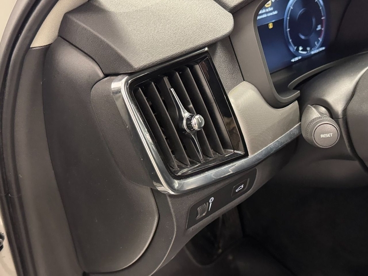 Volvo V90 MOMENTUM PRO AUTO BIRCH LIGHT foto 18