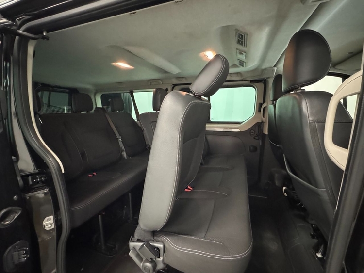 Renault Trafic Passenger Largo Energy Blue dCi 107 kW (145 CV) foto 33