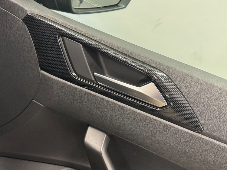 Volkswagen Polo LIFE foto 24