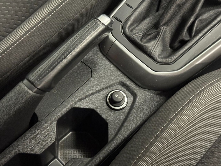 Volkswagen Polo LIFE foto 33