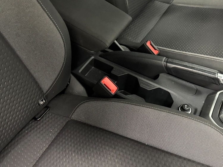 Volkswagen Polo LIFE foto 35