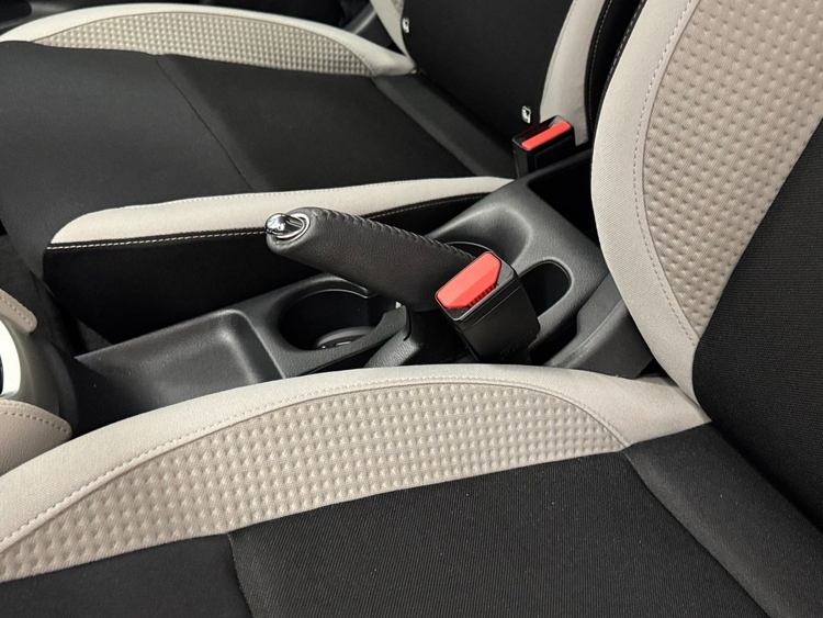 Nissan Micra TEKNA foto 23