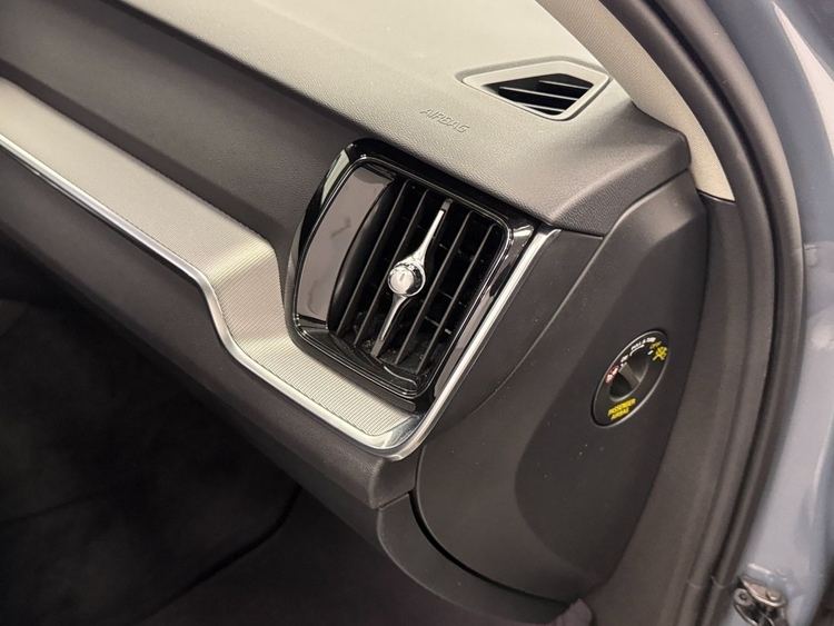 Volvo V60 B4 D PLUS DARK AUTO foto 29