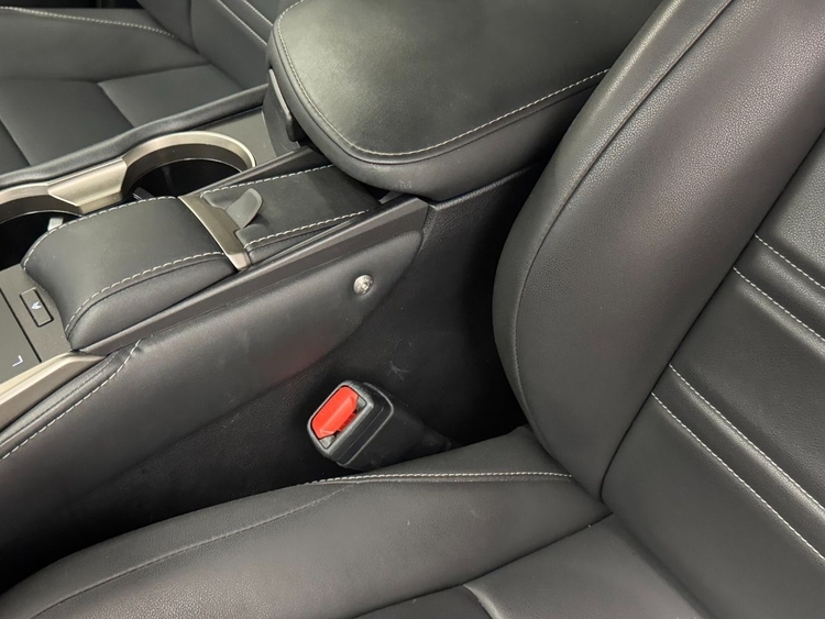 Lexus NX 300H PREMIUM foto 26