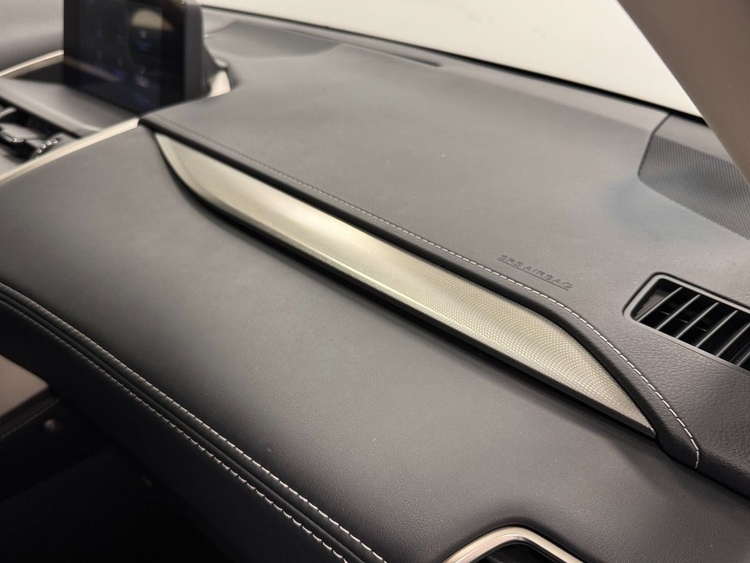 Lexus NX 300H PREMIUM foto 35