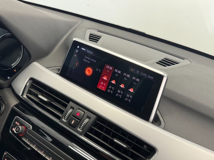 BMW X1 sDrive18d Aut. foto 30