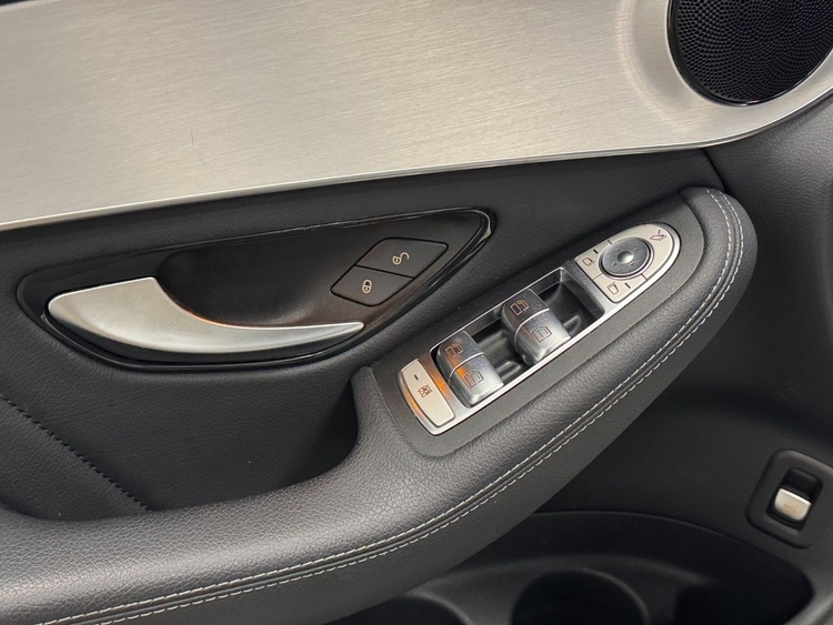 Mercedes Clase GLC 200D 4MATIC AMG foto 16