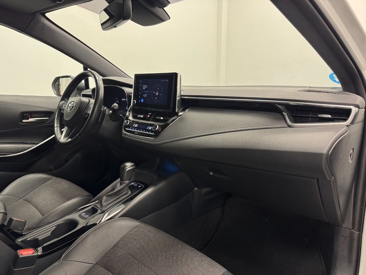 Toyota Corolla 180H STYLE TOURING SPORT foto 11