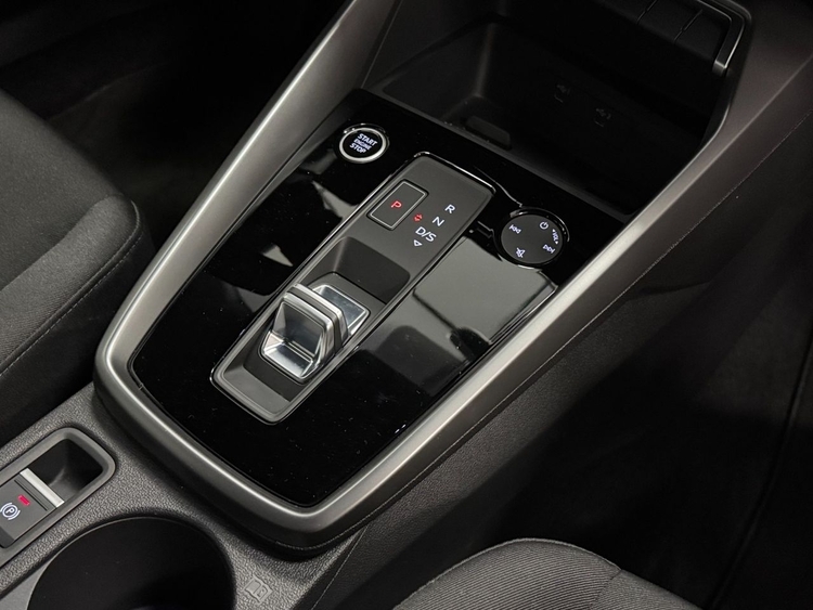 Audi A3 SPORTBACK ADVANCED 30TFSI S-TRONIC foto 37