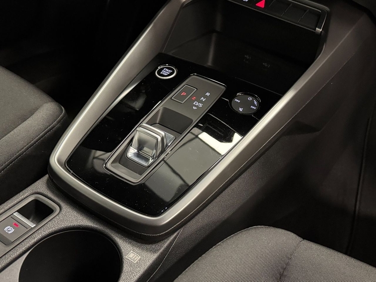 Audi A3 SPORTBACK ADVANCED 30TFSI S-TRONIC foto 38