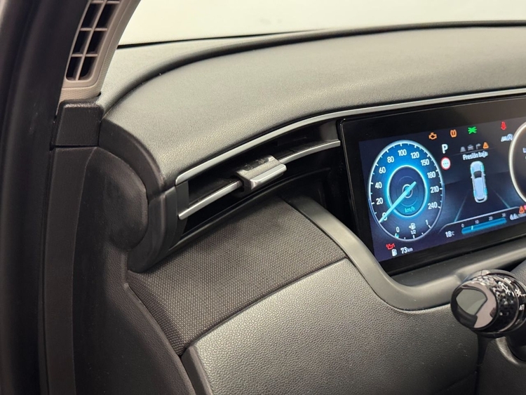 Hyundai Tucson 1.6CRDI TECNO SKY DCT foto 18