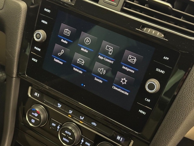 Volkswagen Golf R LINE 1.5TSI 150CV foto 31