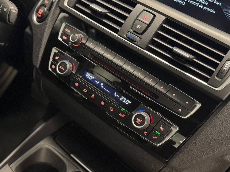 BMW Serie 2 M 235i foto 43