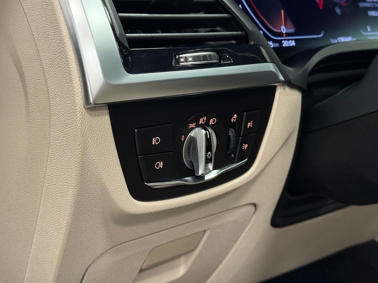 BMW X4 XLINE XDRIVE 20D foto 18