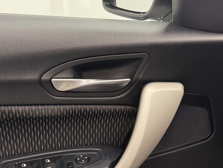 BMW Serie 1 116D foto 18