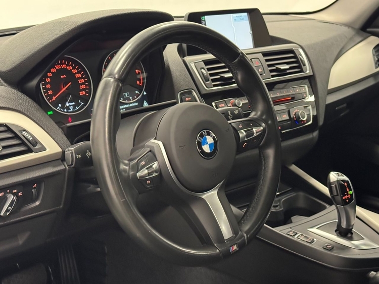 BMW Serie 1 116D foto 23