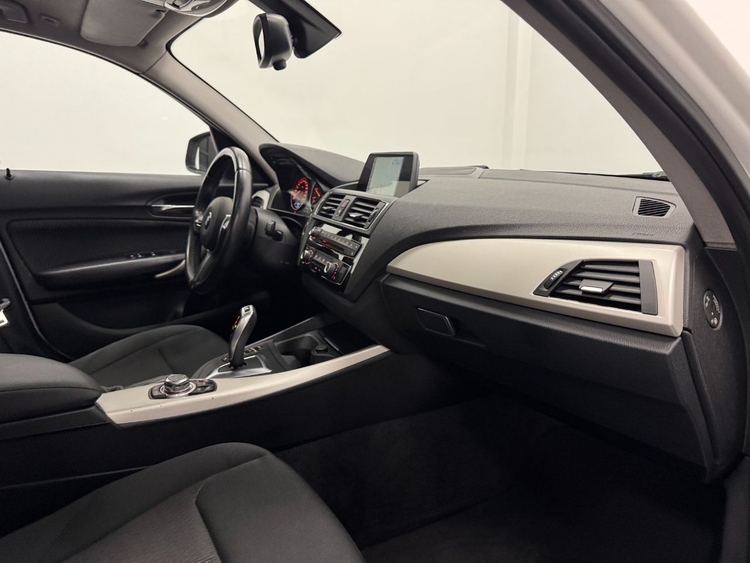 BMW Serie 1 116D foto 27