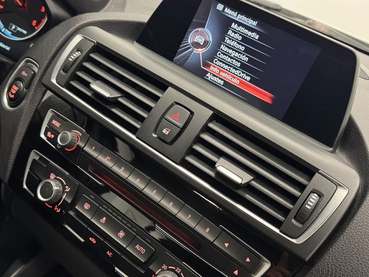 BMW Serie 1 116D foto 38